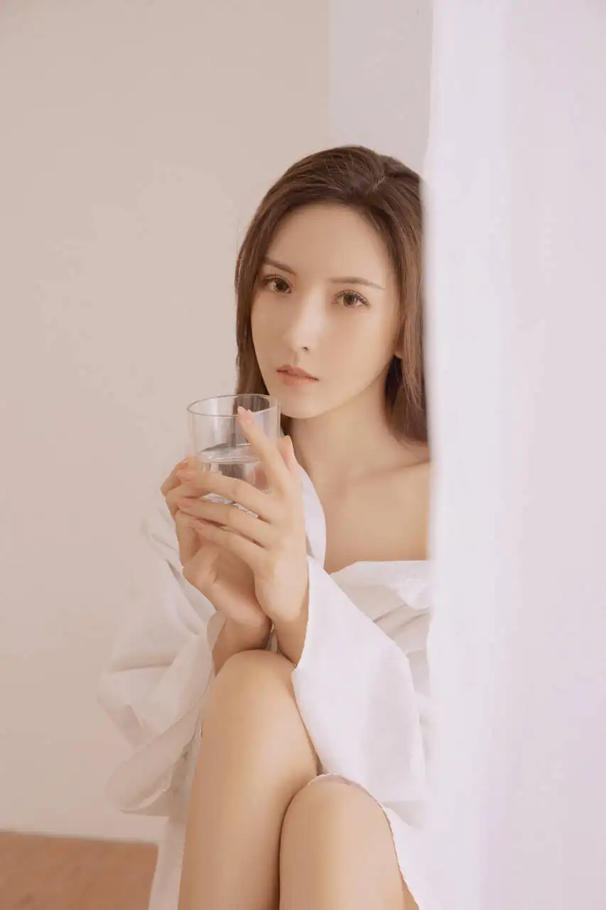 大竹贵阳私人伴游幼师费费子