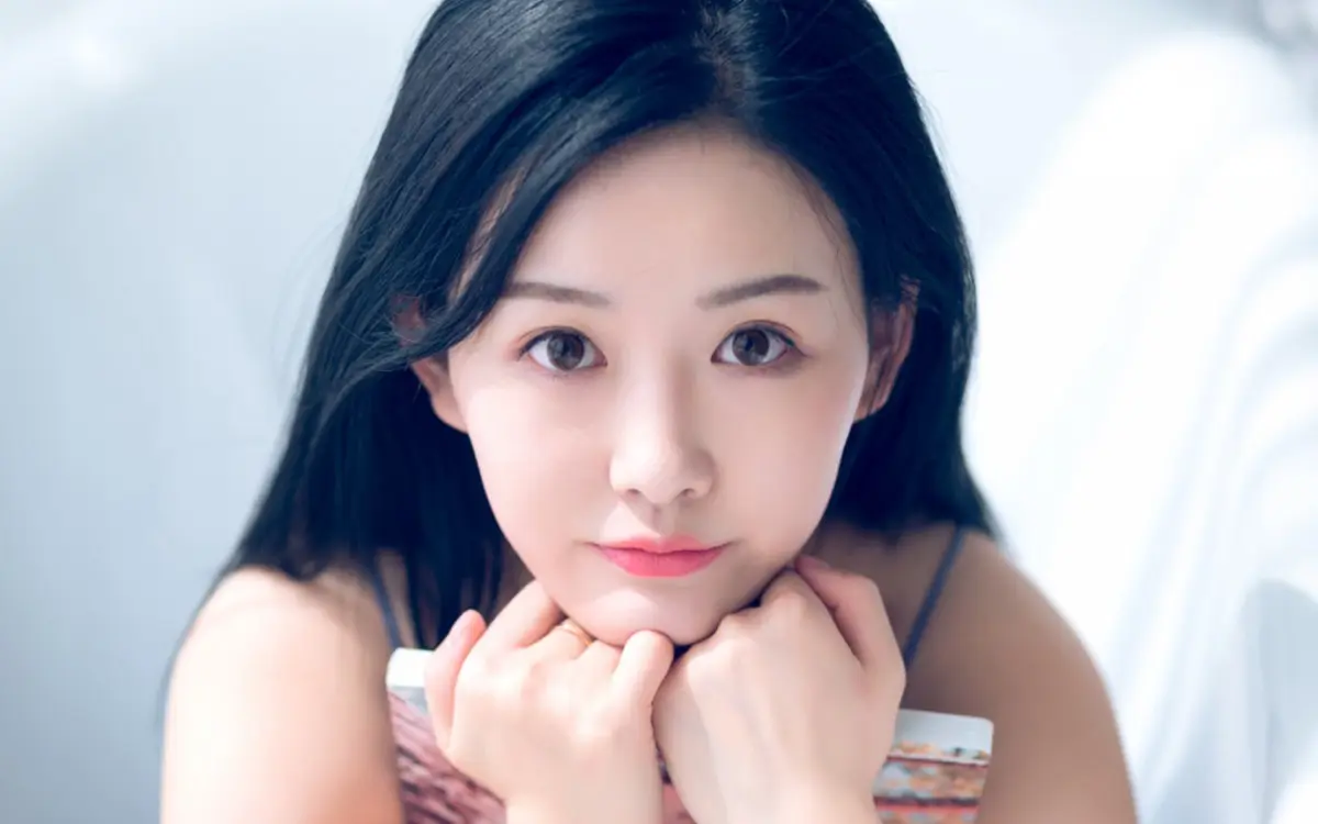 大竹哈尔滨私人伴游燕子