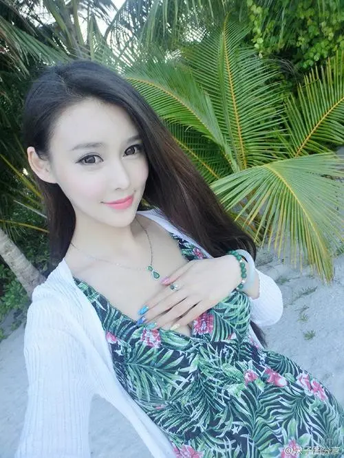 大竹柳州伴游张莉